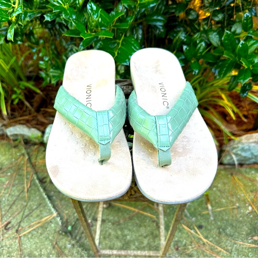 🩴VIONIC WOMENS LAYNE TOE-POST ORTHOTIC FLIP FLOP 🩴 
SANDALS SIZE 10
